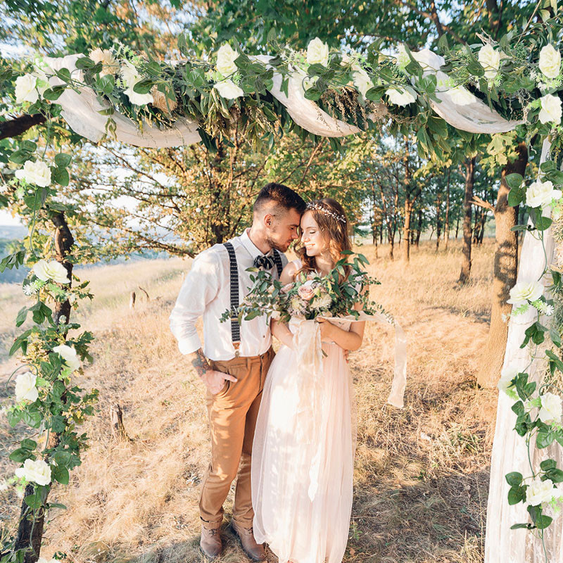 Zīda mākslīgās rožu vīnogulāju piekārtie ziedi kāzām Mājas dārzs Dzīvojamās istabas sienu dekorēšana Rattan Viltus augi Lapas Garland