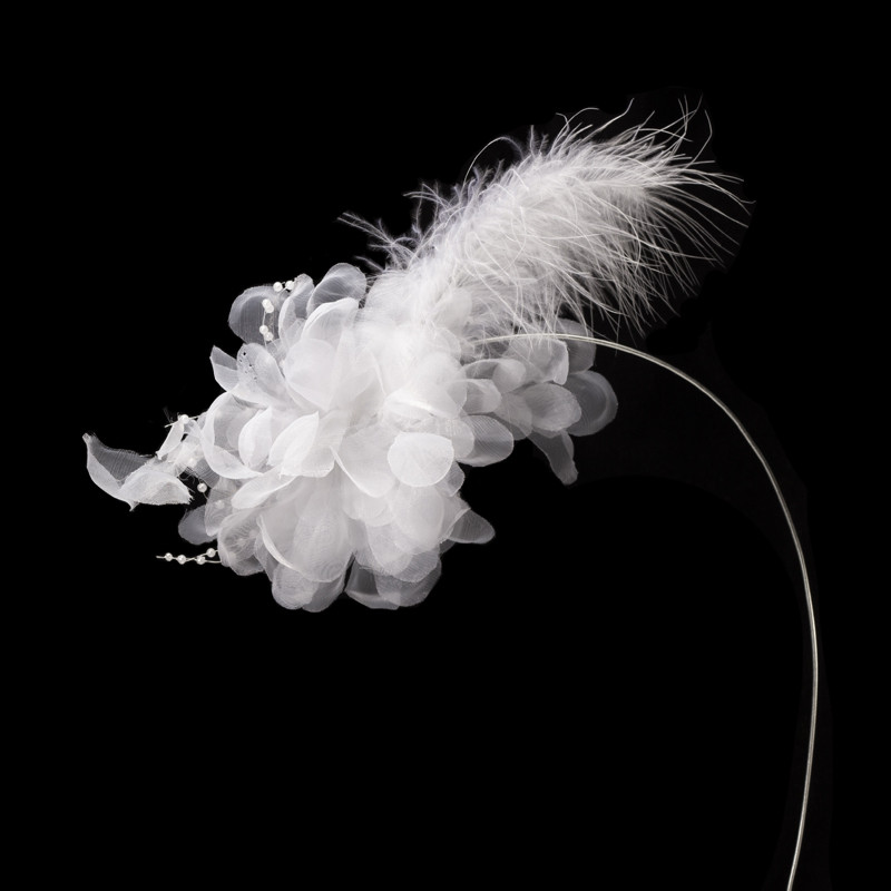 Λευκό φτερό κύκνου Ρητίνη Topper Χρόνια πολλά