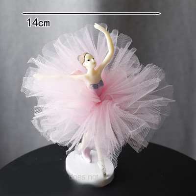 Daudz laimes dzimšanas dienā, baltas elegantas baleta meitenes, dekorācijas ar kūku, kāzu līgavainis un līgavainis cepšanai ballītes piederumi, mīlestības dāvanas