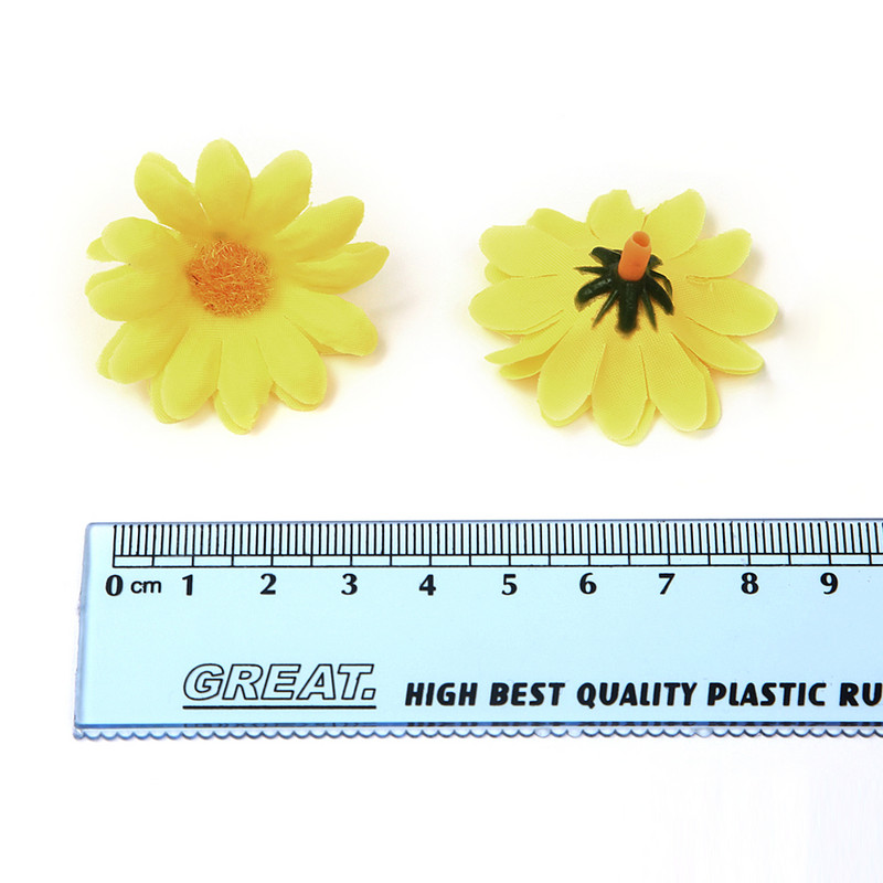 50/100 gab. Saulespuķu margrietiņas mākslīgie ziedi dekoratīvām kāzu ballītēm vainags Ziemassvētku amatniecība Mājas aksesuāri Viltus zieds