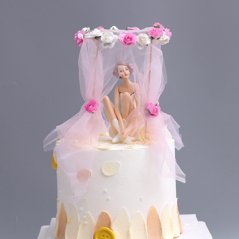 Egyedi virágok Esküvői ív tortafeltét születésnapi party sült torta behelyezett zászló sifon esküvői torta fedők születésnapi dekoráció
