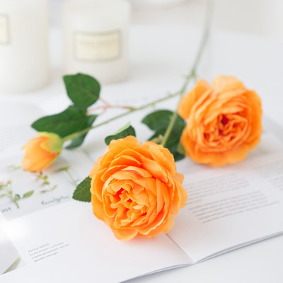 3 pead Kunstlilled Siidpojeng Jõulukaunistused Vaasid Koduaksessuaaridele Pulmadekoratiivsed Lilled Pruudikimp