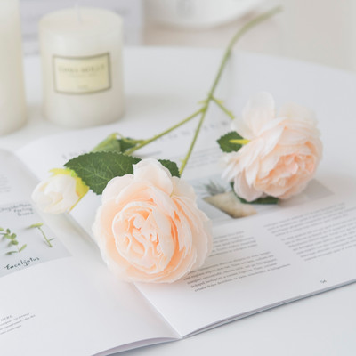 3 pead Kunstlilled Siidpojeng Jõulukaunistused Vaasid Koduaksessuaaridele Pulmadekoratiivsed Lilled Pruudikimp