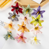 50PC 8CM Τεχνητά λουλούδια για Scrapbooking Silk Lily Δώρα DIY Μπομπονιέρα Γάμος Κήπος Τριαντάφυλλο Αψίδα Διακόσμηση σπιτιού Χριστουγεννιάτικο στεφάνι