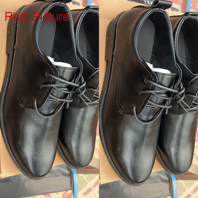 Férfi alkalmi cipők mesterséges Pu bőr hegyes orrú üzleti cipő férfiaknak klasszikus egyszínű 2023 divatos Chaussure Homme új