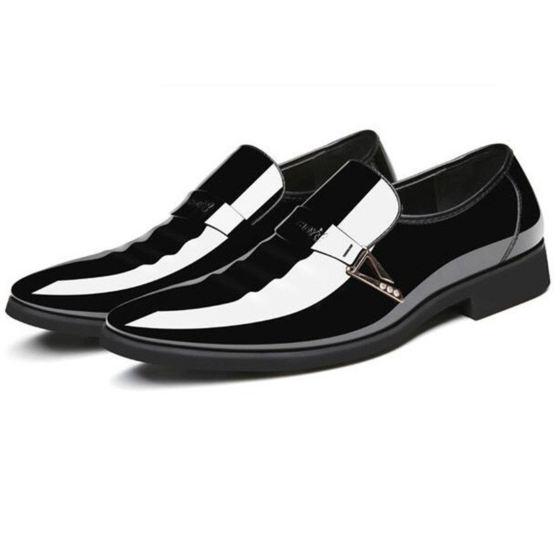 Vyriška suknelė Itališki odiniai batai Slip On Fashion Vyriški odiniai mokasinai blizgantys oficialūs vyriški batai smailiais pirštais Vyriški batai