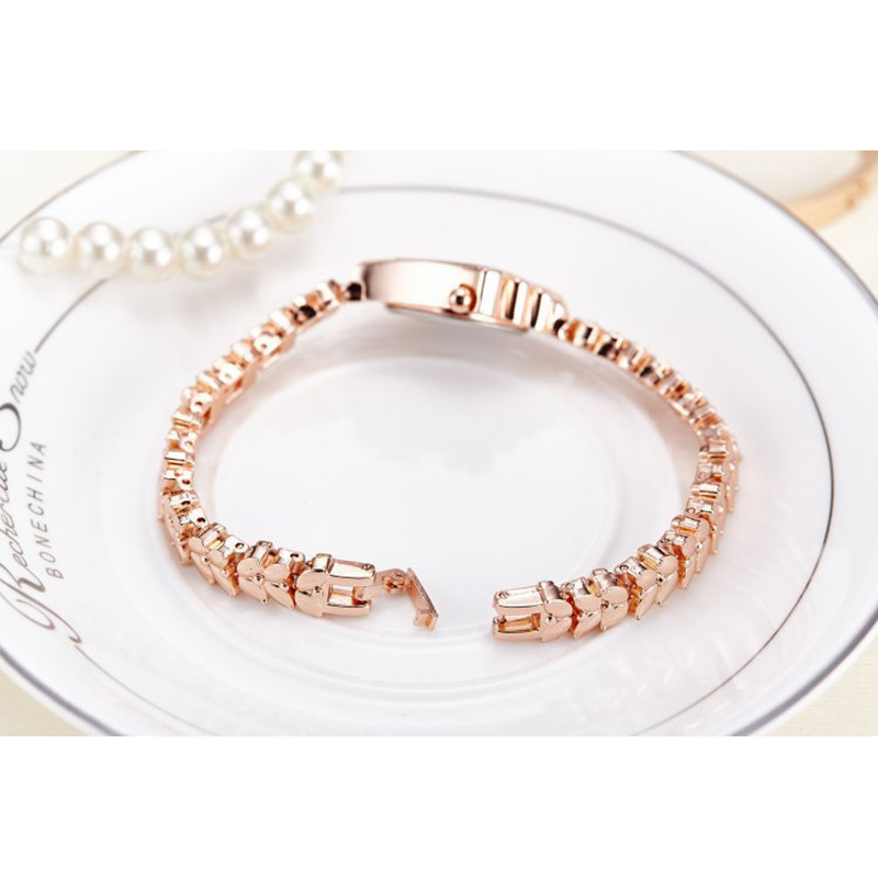 2021-es divatos női karóra strasszkőből készült luxus, rozsdamentes acél kvarc női karkötővel, ruha órák, női órák