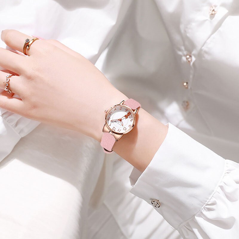 Diáklány új, aranyos divatos lányóra gyerek rajzfilm gyerekeknek kvarc elektronikus karóra egyszerű lány karóra