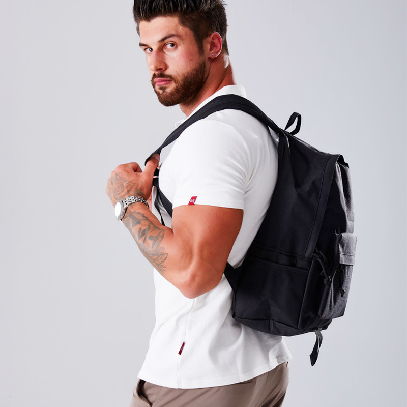 Klasszikus fekete dizájner táskák férfi nylon utazó férfi hátizsák nagy kapacitású iskolatáska férfi egyszerű hétköznapi laptop hátizsák