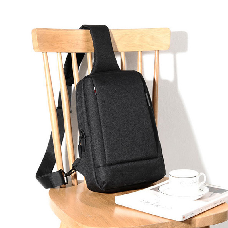 Férfi táska Válltáskák Üzleti USB töltő Multifunkciós Lopásgátló Vízálló Férfi Keresztes táska Alkalmi rövid utazási mellkastáska