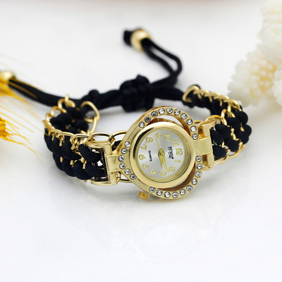 Γυναικείο ρολόι με χρυσό φόρεμα Loving Heart Νέο γυναικείο πλεκτό ρολόι χειρός Χρώμα αστραφτερό ρολόι από ύφασμα στρας Γλυκό κοριτσίστικο ρολόι