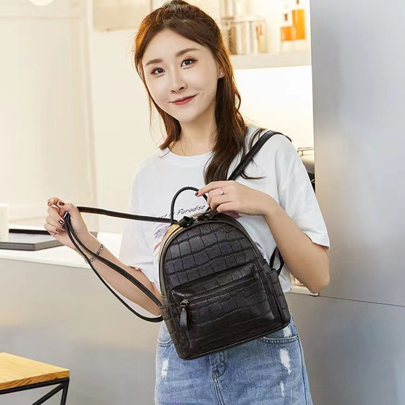 Rucsac de modă Geantă mică pentru petrecere a timpului liber pentru femei Geantă mică de călătorie cu imprimeu crocodil.