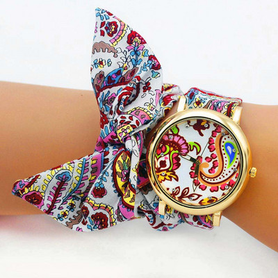 Shsby Brand Fashion Rose Gold Floral υφασμάτινη ζώνη Δημιουργικό λουλούδι ρολόι καρπού Casual γυναικεία ρολόγια χαλαζία Δώρο Relogio Feminino