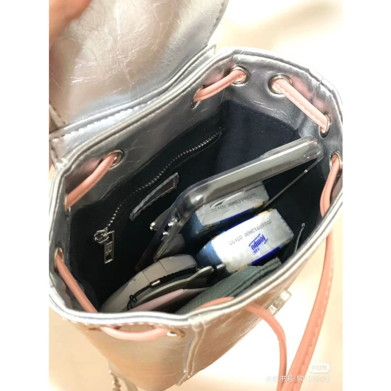 Mugursoma sievietēm Moderna koledžas stila dāma ūdensizturīga ikdienas ceļojumu plecu soma meitenēm koka mizas ķēde mini mugursoma