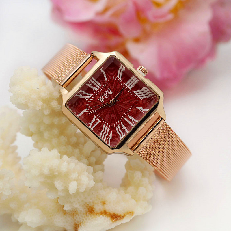 Római rózsaarany női ruha óra Alkalmi női négyzet alakú kvarc karóra Új divat, hullámos acélhálós szíjas női óra