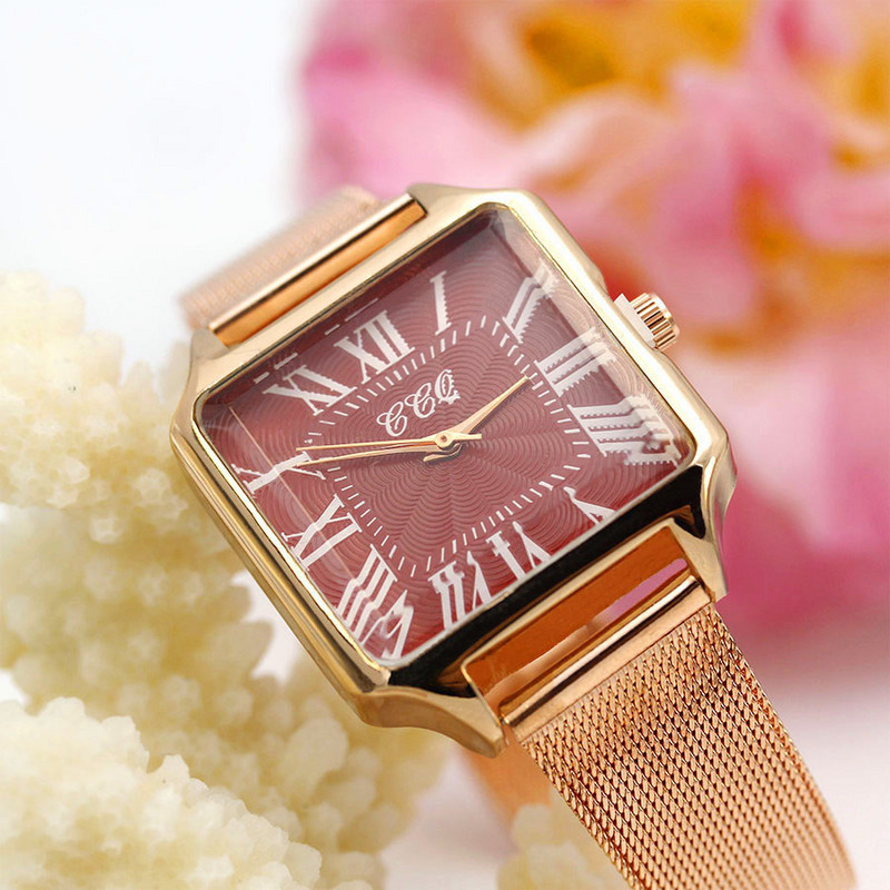 Római rózsaarany női ruha óra Alkalmi női négyzet alakú kvarc karóra Új divat, hullámos acélhálós szíjas női óra