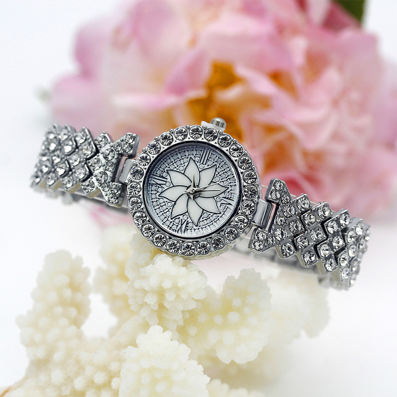 Νέα μόδα κοσμήματα Γυναικεία ρολόγια Πολυτελή πλήρη στρας Skysat βραχιόλι τραπέζι Γυναικείο φόρεμα Ρολόγια κορίτσια Δώρο