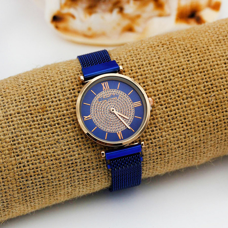 Naiste ehted Magnetvõrgust vöökellad vabaaja kvartsist käevõru Kellad Naiste tähistaevas kell Luksuslik naiste kleit Käekellad