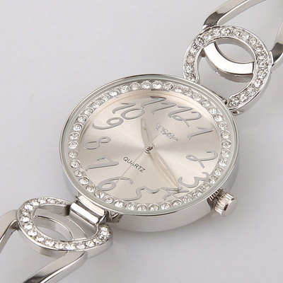 Uus mood vabaaja hõbedane populaarne naiste naiste tüdrukute käekell roostevabast terasest rihmaga luksuslik kleit, 4 värvi käekell