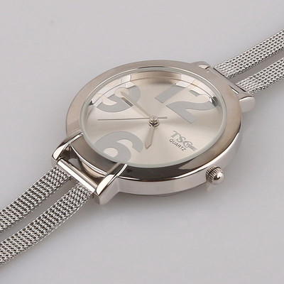 Uus mood vabaaja hõbedane populaarne naiste naiste tüdrukute käekell roostevabast terasest rihmaga luksuslik kleit, 4 värvi käekell