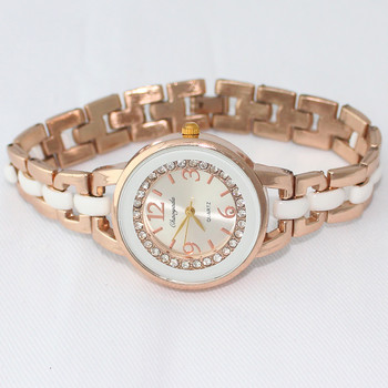 ασημένια γυναικεία ρολόγια μόδας πολυτελείας Casual Quartz Βραχιόλι από ανοξείδωτο ατσάλι Ρολόι Αναλογικό ρολόι καρπού