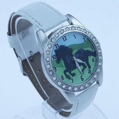 Novi modni remen u boji Black Horse Lady Ženski Djevojački Kožni Kvarc Studentski Dječji Crystal Diamonds Ručni sat L18P dječji sat