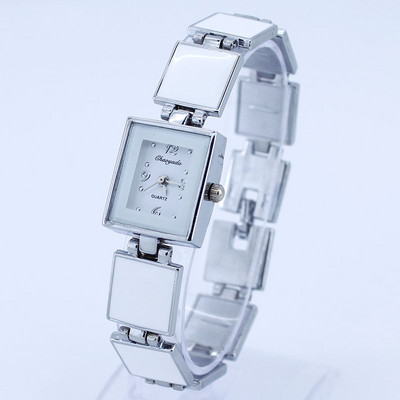 Női karóra Női Nemesebb divat Alkalmi ostya dizájn Kerek számlapos karkötő óra Mujor kvarc karóra Női Relojes O13