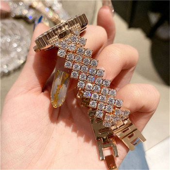 Нови дамски часовници с гривни от 2022 г. Стоманен колан с инкрустация от кристали Кварцов ръчен часовник Луксозен моден златен часовник за жени