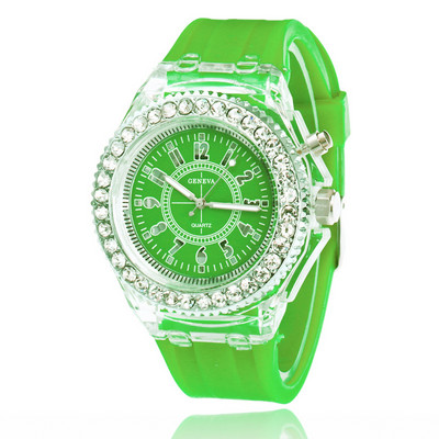 Дамски LED светкавица Светещ часовник Персонализиран кристал със силикагел Деца Студенти Любители Желета Момче Момиче Тенденция Часовници Светлина