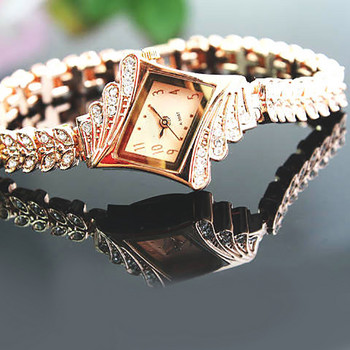 Гривна Ръчен часовник Rhinestone Flower Heart Love Style Неръждаема стомана Стилен кварцов часовник с гривна за Daily zegarek damski