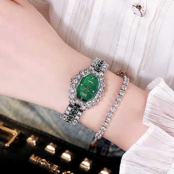 Нов дамски часовник с гривна Квадратен часовник Пълен диамантен дамски часовник Моден ежедневен часовник Starry Sky