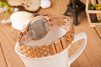 Луксозна женевска марка Дамски златни кварцови часовници от неръждаема стомана Военен кристал Ежедневни ръчни часовници Rhinestone Relogio Feminino
