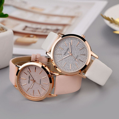 Moteriški madingi laikrodžiai Nauji, 2022 m. moteriški, paprasti, kasdieniai kvarciniai odiniai laikrodžiai Analoginis rankinis laikrodis, dovana, prabangus Montre Femme