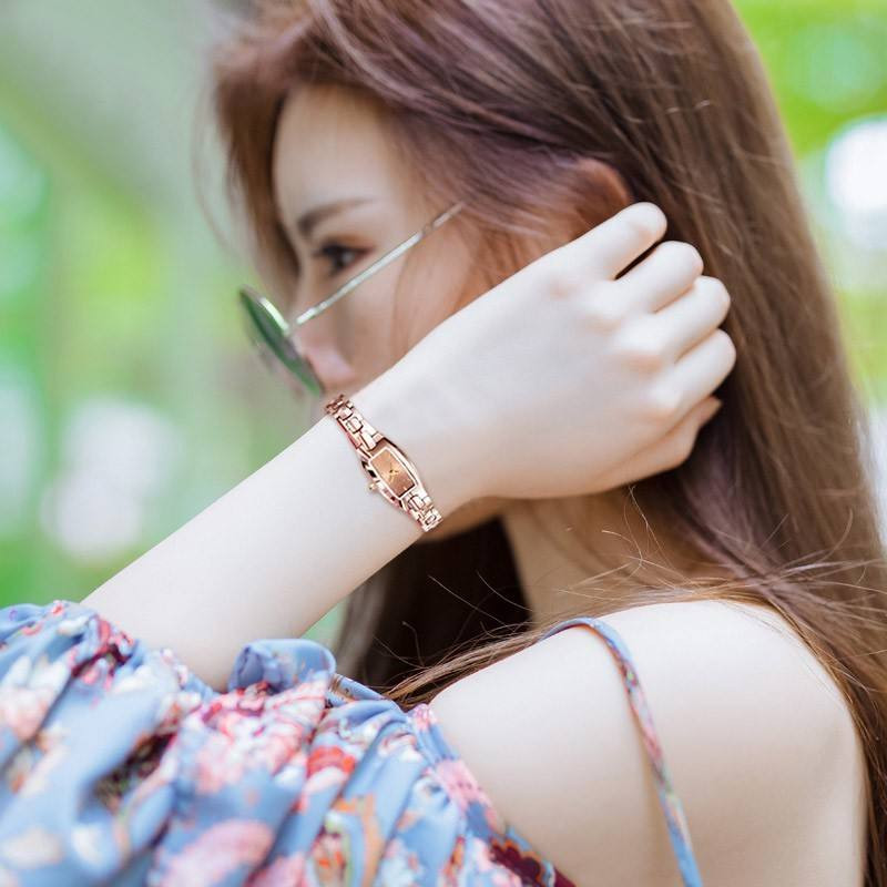 Individuāls, vienkāršs taisnstūra formas pulkstenis ar plānu siksnu, nerūsējošā tērauda kvarca sieviešu pulkstenis Eleganti, vienkārši sieviešu pulksteņi, dimants 2021