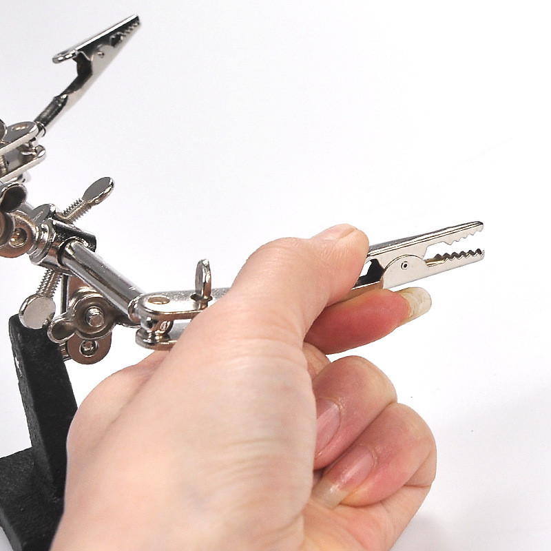 Pagalbinis trečiosios rankos įrankio litavimo stovas su 5x suvirinamuoju padidinamuoju stiklu, 2 aligatoriaus spaustukais 360 laipsnių besisukantis Adju taisymo įrankis