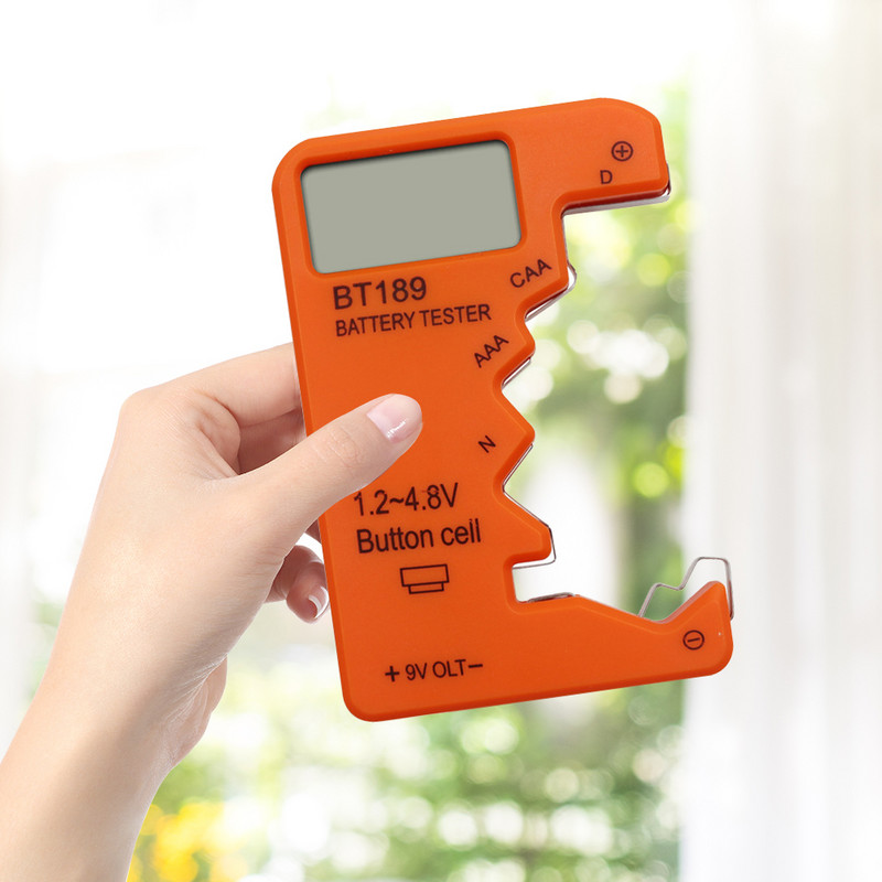 Akkumulátorkapacitás-ellenőrző érzékelő ABS széles vizsgálati tartomány kapacitás diagnosztikai eszköz szigetelt műanyag burkolat 1,5 V-os gombelemhez