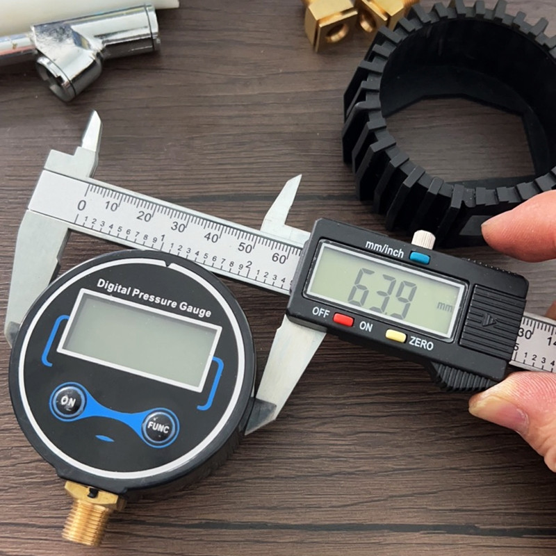 Digitālais riepu riepu gaisa spiediena mērītājs Digitālais riepu spiediena mērītājs fona apgaismojuma LCD displejs vieglo kravas automašīnu motociklam
