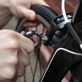 Мини многофункционален инструмент 12 функции Gear Инструменти за ремонт на велосипеди от неръждаема стомана Отвертка Ключодържател Отварачка за бутилки Преносим