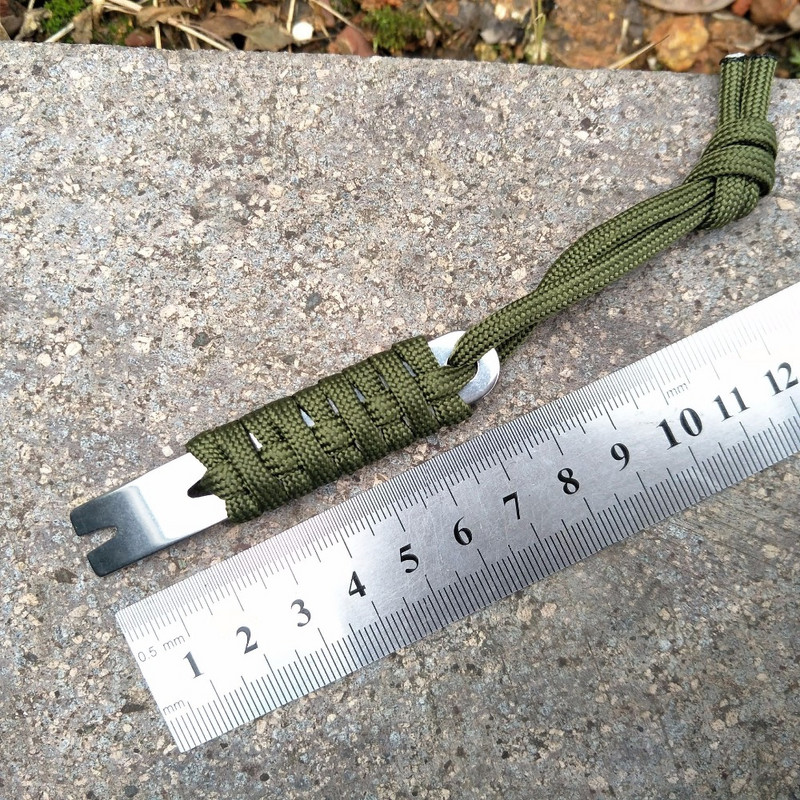 Ar rokām darināta lietussargu sagatavošana EDC Camping Mini Pocket Version Nerūsējošā tērauda lauznis Kloķa formas skrāpis tinējs nagu atslēgu piekariņš