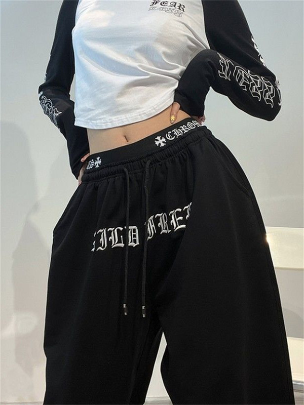QWEEK Cyber Y2K Μαύρο Joggers Φούτερ Γυναικεία Gothic Streetwear Πανκ Φαρδιά Πόδι Αθλητικά Παντελόνια Υπερμεγέθη γράμματα εκτύπωσης Emo