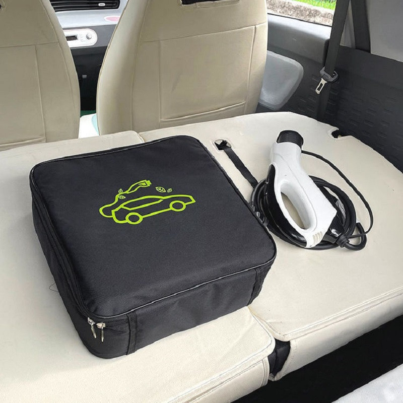Automašīnas uzlādes pistoles glabāšanas soma bagāžnieks Pārnēsājams salokāms uzglabāšanas maisiņš Ūdensnecaurlaidīgs liesmu slāpējošs un dažāds artefakts