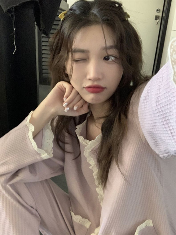 Pidžaamakomplektid Naiste V-kaelusega stiilne lapitehnika Lihtne armas Preppy Style Ins Koolitüdruku taskud Disain Sügisene Korea versioon Lounge