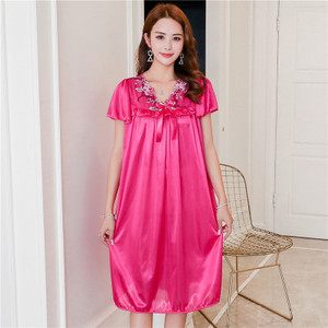 Suur suurus 4XL Avaleht Mugavad naiste magamisriided Naine jääsiidist satiinist öösärk Magamiskleit Pikk naiste ööriietus Öösärk