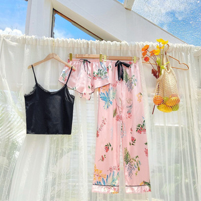 Kiváló minőségű, kontrasztos szatén hálóruha nőknek