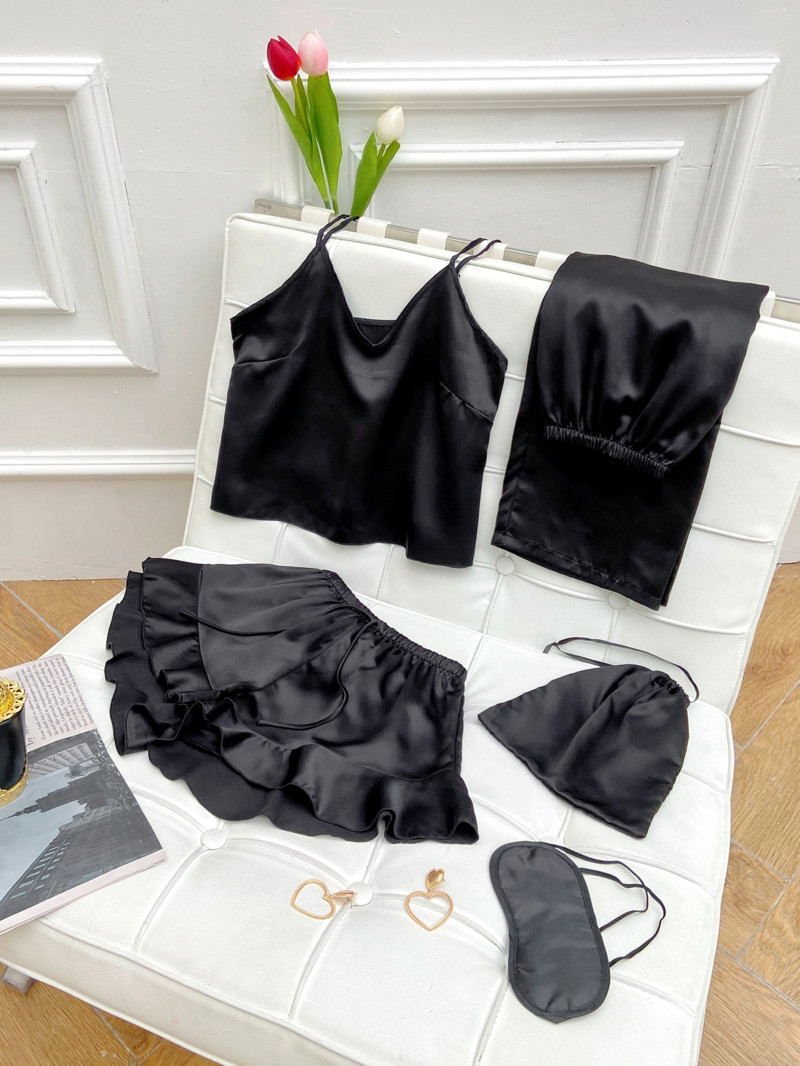 Satenska pidžama s prednjim rubom na vezanje i maskom za oči