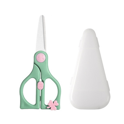 Kerámia olló, amely tökéletes a babának a tésztára való felkészítéséhez,