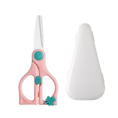 Kerámia olló, amely tökéletes a babának a tésztára való felkészítéséhez,