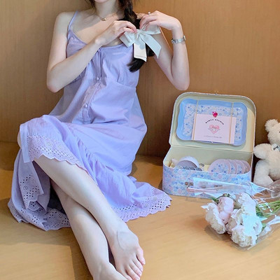 Purpursarkani guļamkrekli Sieviešu vasaras maigi, eleganti izstrādāti seksīgi guļamtērpi Populāri elpojoši, maigi, saldi, estētiski brīvā laika pavadīšanas līdzekļi.