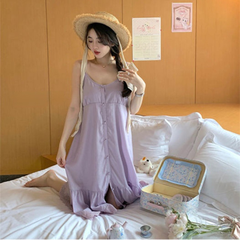 Purpursarkani guļamkrekli Sieviešu vasaras maigi, eleganti izstrādāti seksīgi guļamtērpi Populāri elpojoši, maigi, saldi, estētiski brīvā laika pavadīšanas līdzekļi.