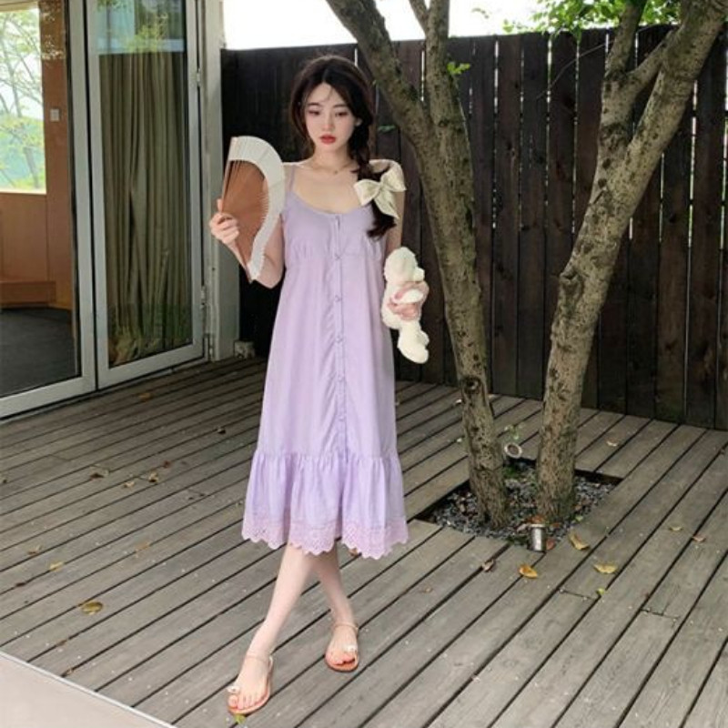 Purpursarkani guļamkrekli Sieviešu vasaras maigi, eleganti izstrādāti seksīgi guļamtērpi Populāri elpojoši, maigi, saldi, estētiski brīvā laika pavadīšanas līdzekļi.